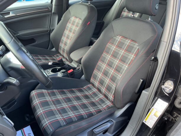 Volkswagen Golf GTI VII · Рестайлинг, 2019 г.