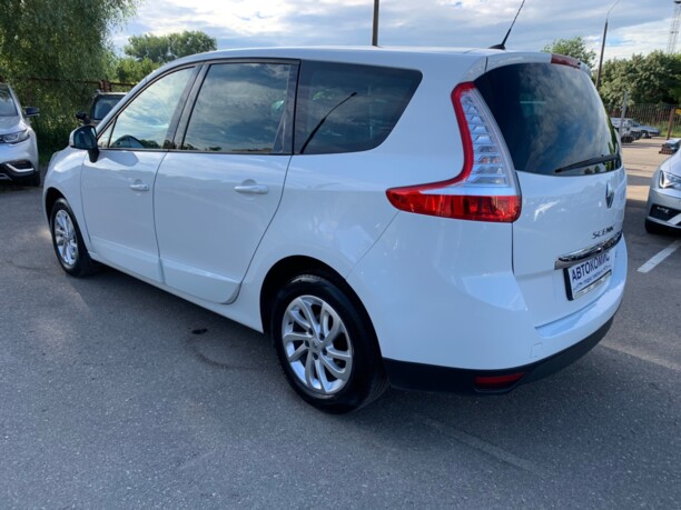 Renault Grand Scenic III · 2-й рестайлинг, 7 мест, 2014 г.