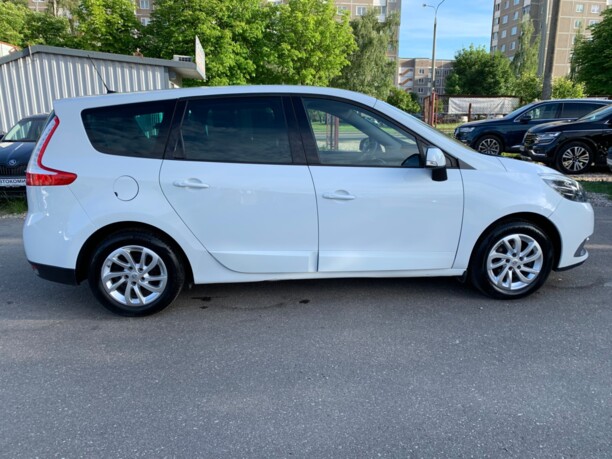 Renault Grand Scenic III · 2-й рестайлинг, 7 мест, 2014 г.