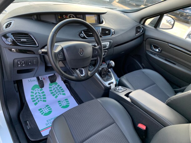 Renault Grand Scenic III · 2-й рестайлинг, 7 мест, 2014 г.