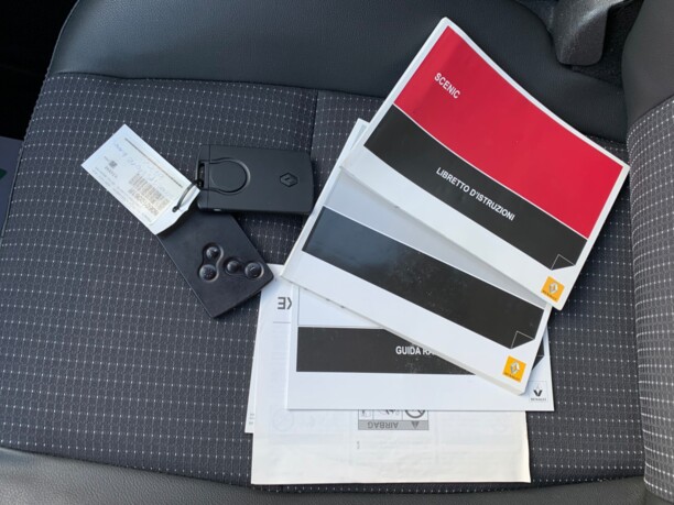 Renault Grand Scenic III · 2-й рестайлинг, 7 мест, 2014 г.