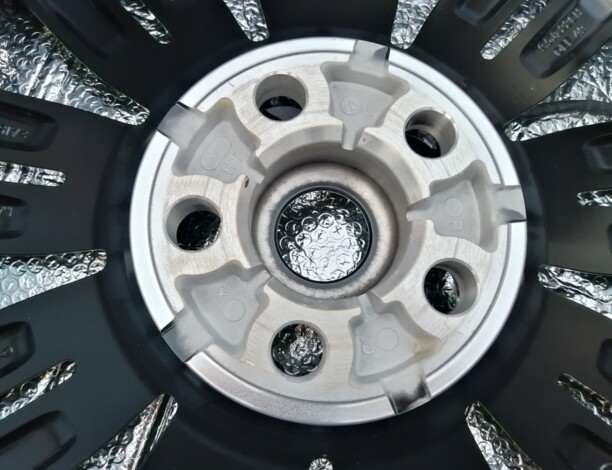 LAND-ROVER 9.5x22 5x120 1 шт.