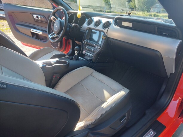 Ford Mustang VI, 2016 г.