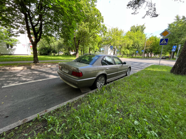 BMW 7 серия E38, 2001 г.
