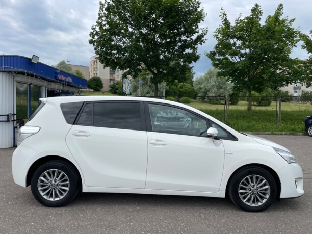 Toyota Verso I · Рестайлинг, 7 мест, 2016 г.