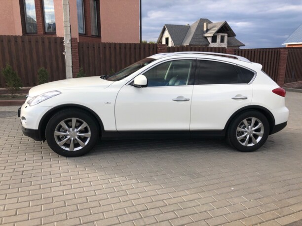 Infiniti EX, 2010 г.