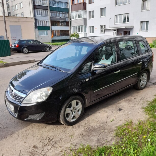 Opel Zafira B · Рестайлинг, 7 мест, 2008 г.