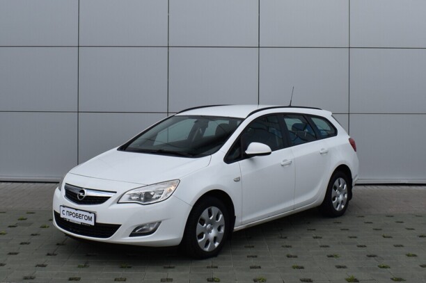 Opel Astra J, 2011 г.