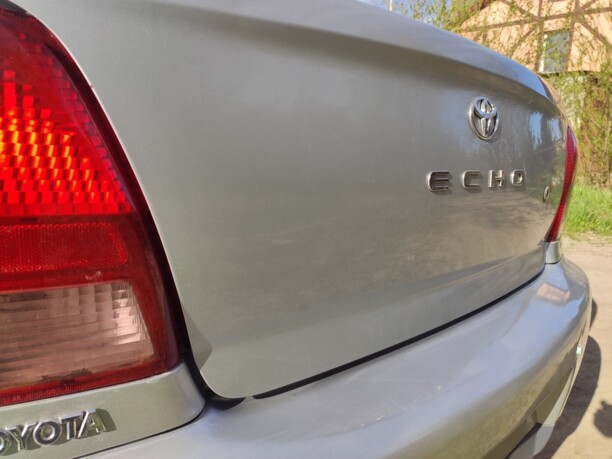 Toyota Yaris I (P1), 2001 г.