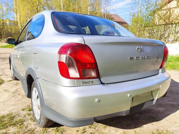 Toyota Yaris I (P1), 2001 г.