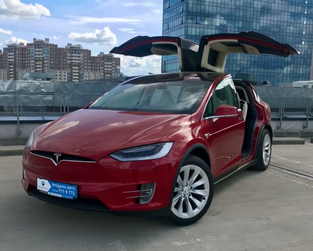 Tesla Model X, 2018 г.