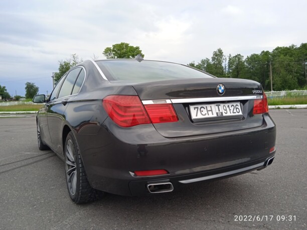 BMW 7 серия F02 (Long), 2010 г.