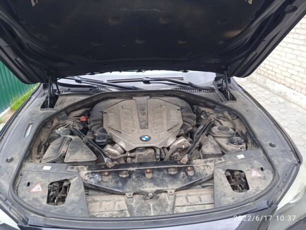 BMW 7 серия F02 (Long), 2010 г.