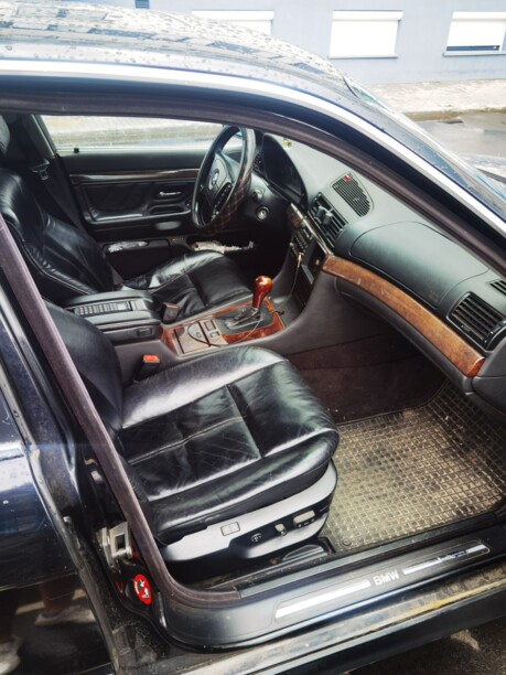 BMW 7 серия E38, 1999 г.