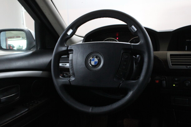 BMW 7 серия E65, 2002 г.