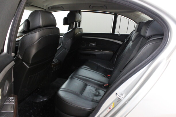 BMW 7 серия E65, 2002 г.