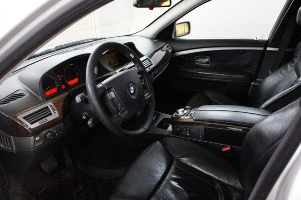 BMW 7 серия E65, 2002 г.