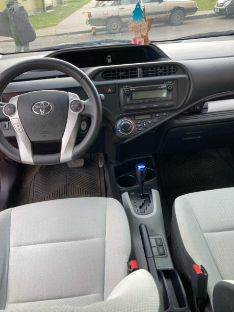Toyota Prius C I, 2014 г.