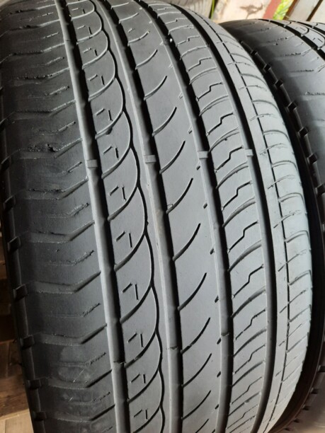 Легковые шины Sunitrac Focus 9000 275/40 R20 2 шт.