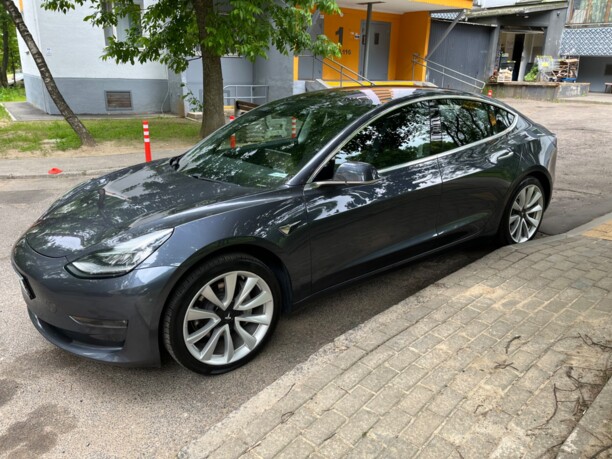 Tesla Model 3, 2018 г.