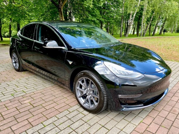 Tesla Model 3, 2018 г.