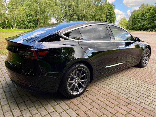 Tesla Model 3, 2018 г.