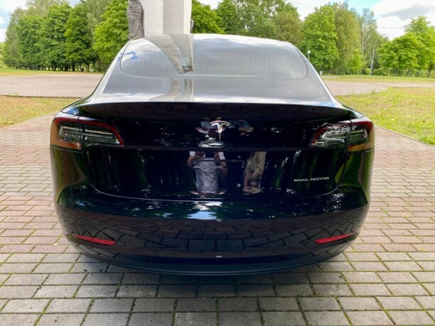 Tesla Model 3, 2018 г.