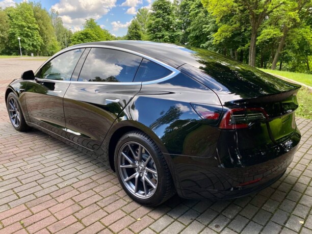 Tesla Model 3, 2018 г.