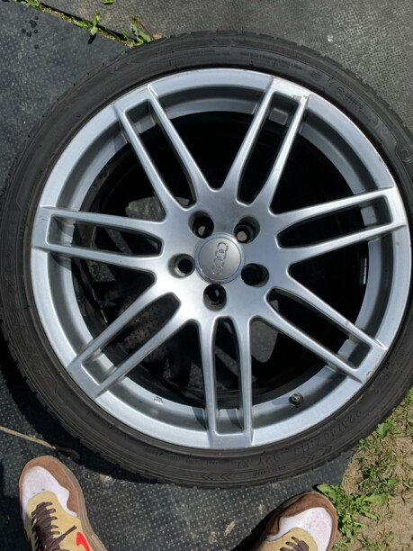 Audi 8x18 5x100 4 шт.