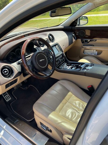 Jaguar XJ X351, 2015 г.