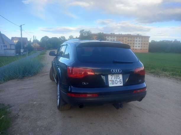 Audi Q7 4L, 7 мест, 2008 г.