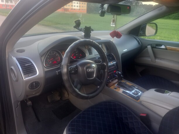 Audi Q7 4L, 7 мест, 2008 г.