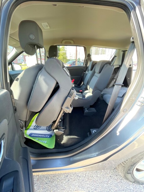 Renault Grand Scenic III · 2-й рестайлинг, 7 мест, 2013 г.