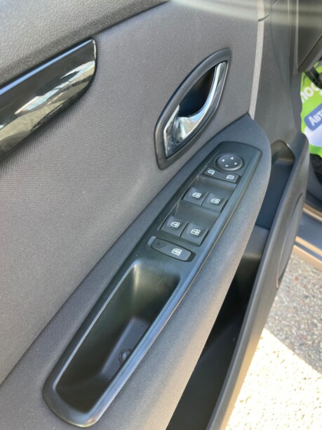 Renault Grand Scenic III · 2-й рестайлинг, 7 мест, 2013 г.