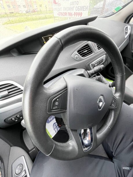 Renault Grand Scenic III · 2-й рестайлинг, 7 мест, 2013 г.