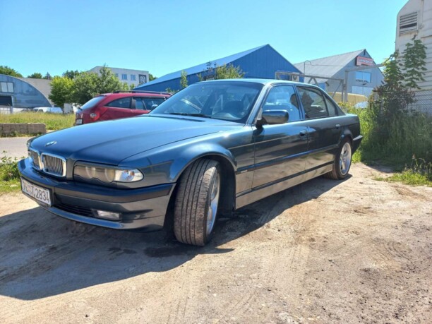 BMW 7 серия E38, 1999 г.