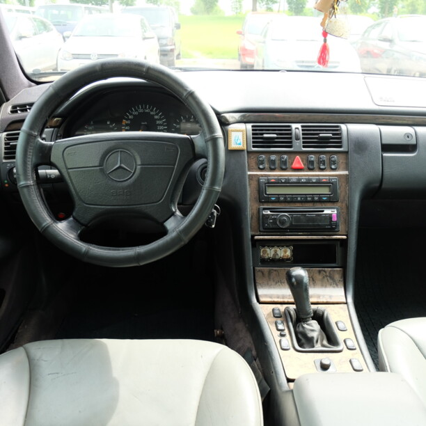 Mercedes-Benz E-Класс W210, S210, 1995 г.
