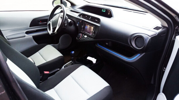 Toyota Prius C I, 2013 г.