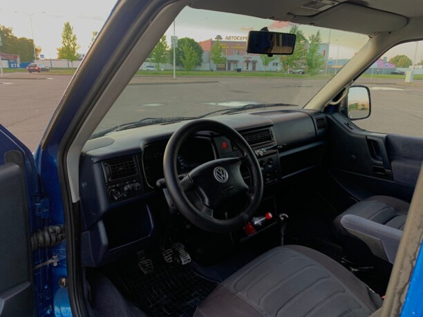 Volkswagen Caravelle T4, 2001 г.