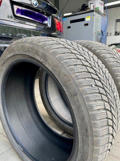 Легковые шины Bridgestone 315/35 R20 2 шт.