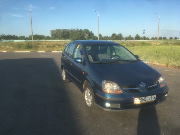 Nissan Almera Tino, 2002 г.