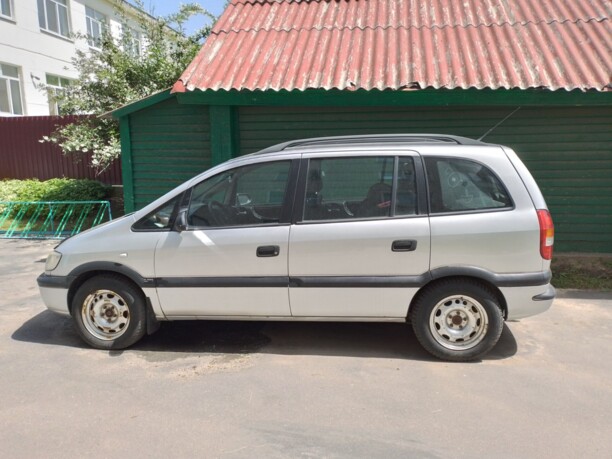 Opel Zafira A, 7 мест, 2001 г.