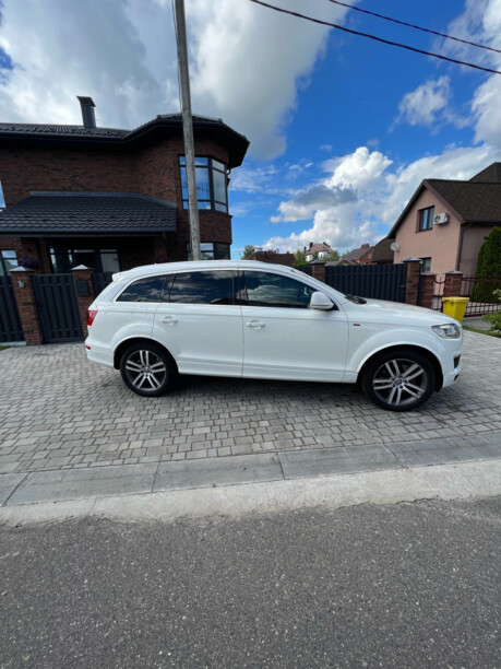 Audi Q7 4L, 7 мест, 2007 г.