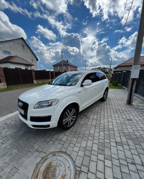 Audi Q7 4L, 7 мест, 2007 г.