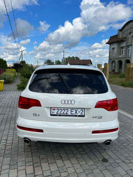 Audi Q7 4L, 7 мест, 2007 г.