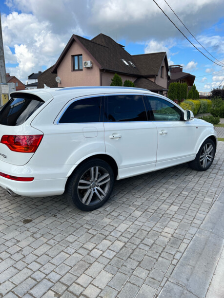 Audi Q7 4L, 7 мест, 2007 г.