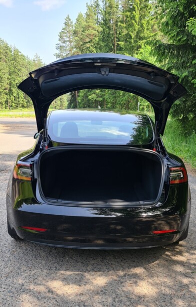 Tesla Model 3, 2019 г.