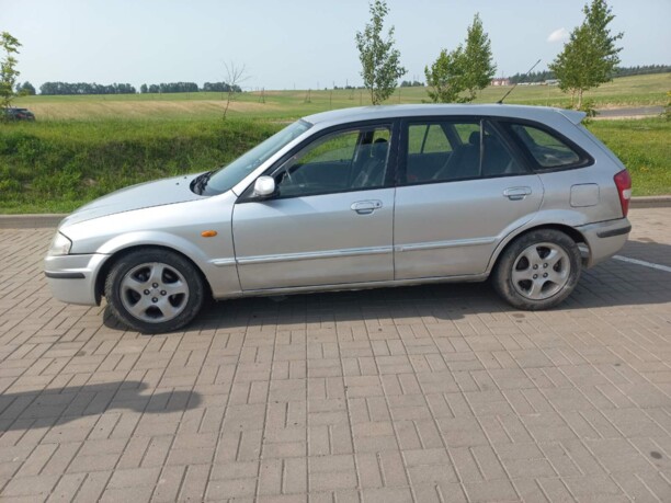Mazda 323F, 1998 г.