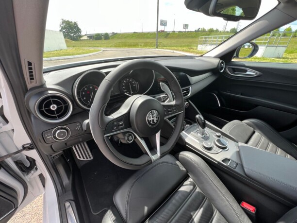 Alfa Romeo Giulia, 2019 г.