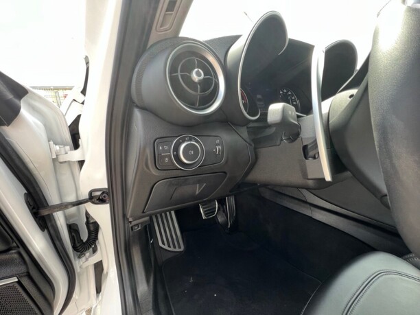 Alfa Romeo Giulia, 2019 г.